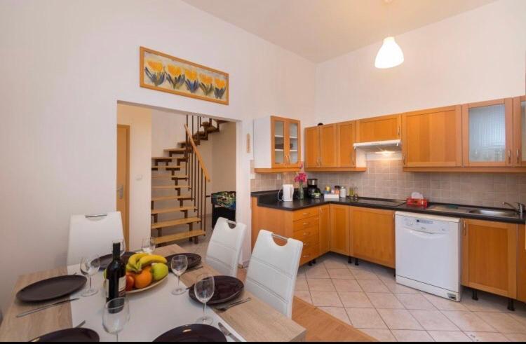Apartment Stepanska Praha Eksteriør bilde